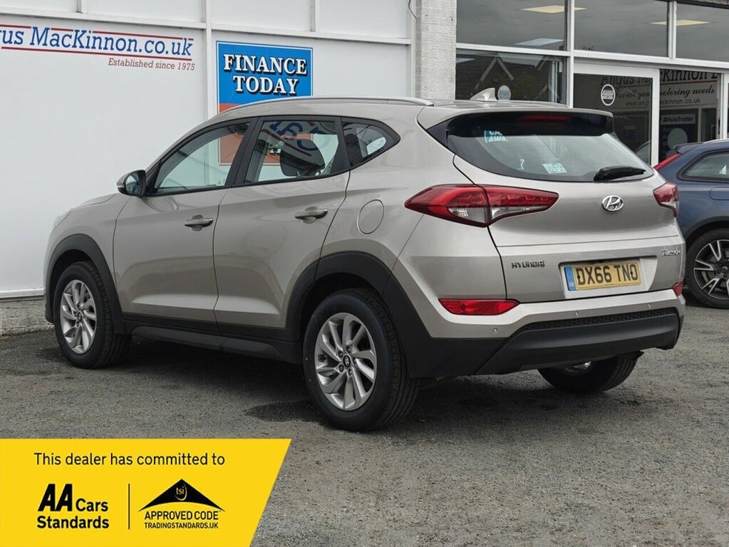 Hyundai Tucson 1.7L Se Nav White #5