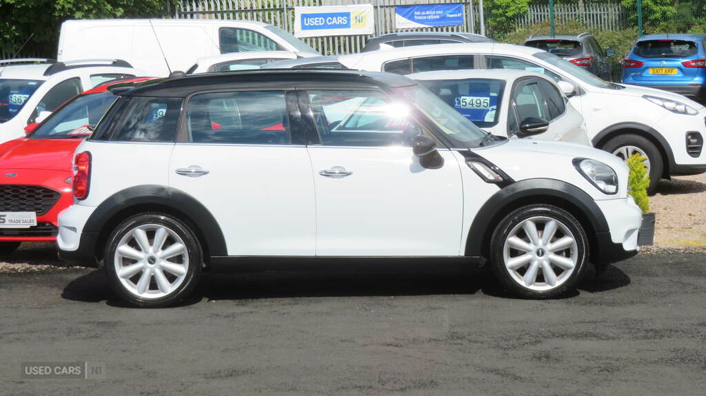 Mini Countryman 2.0 Cooper S D White #5