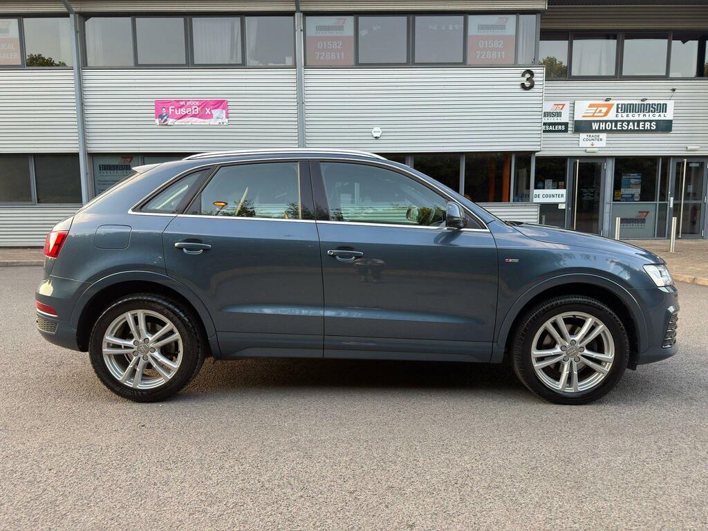 Audi Q3 S Line Blue #3