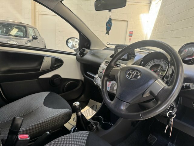 Toyota Aygo Vvt-i Move  #15