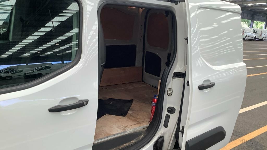 Peugeot Partner 1000 1.5 Bluehdi 100 Professional Premium Van White #8