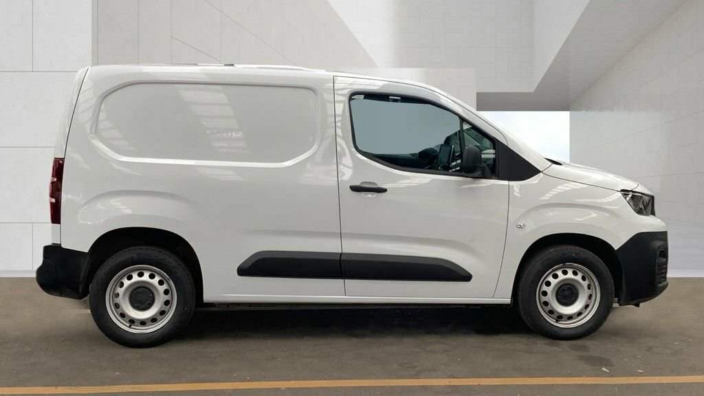 Peugeot Partner 1.5L Professional Premium White #5