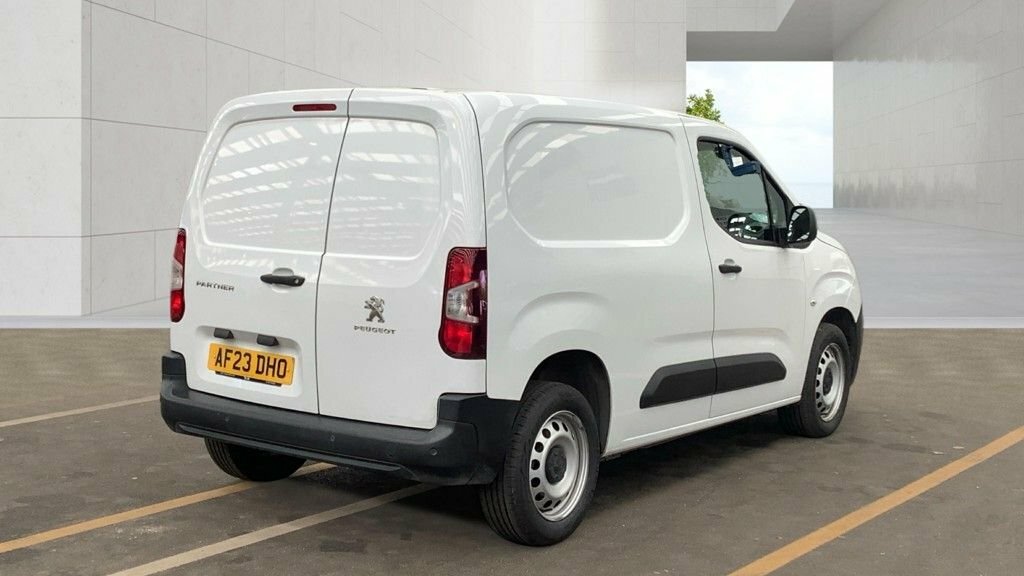Peugeot Partner 1.5L Professional Premium White #4