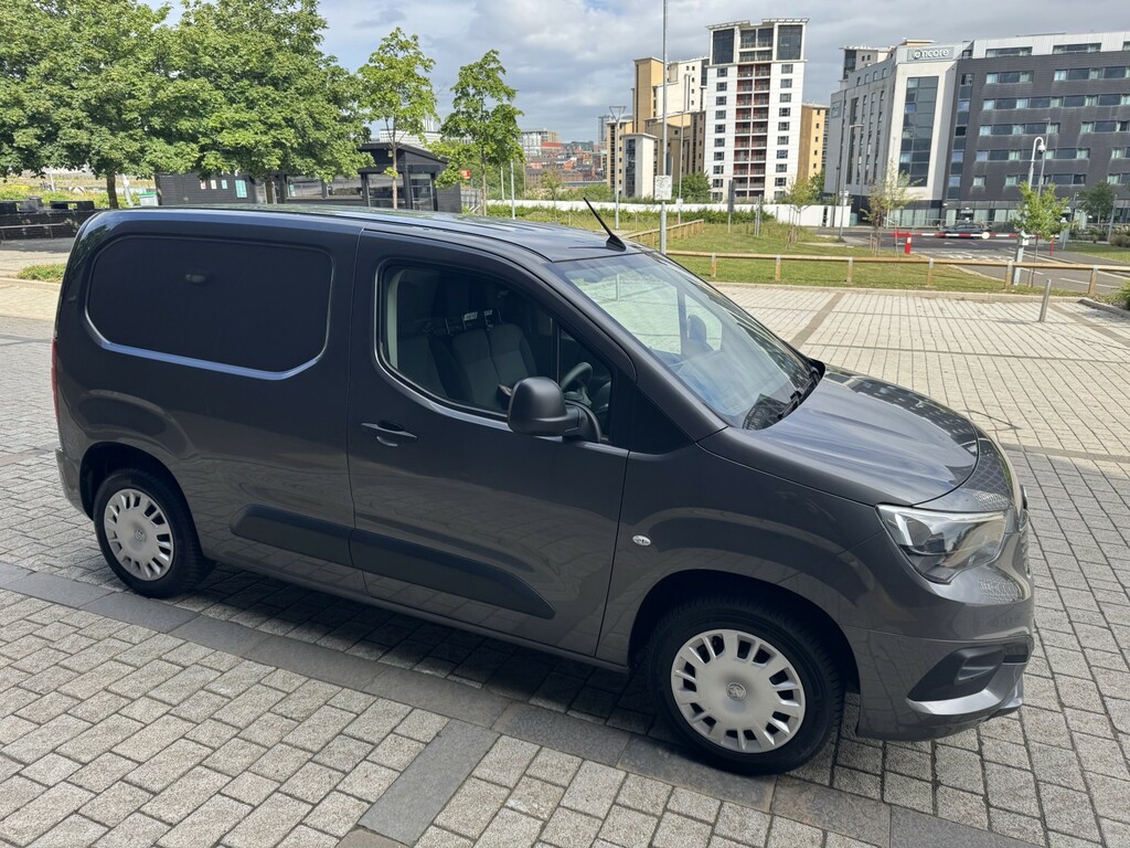 Vauxhall Combo 1.5 Turbo D 2000 Sportive Grey #3