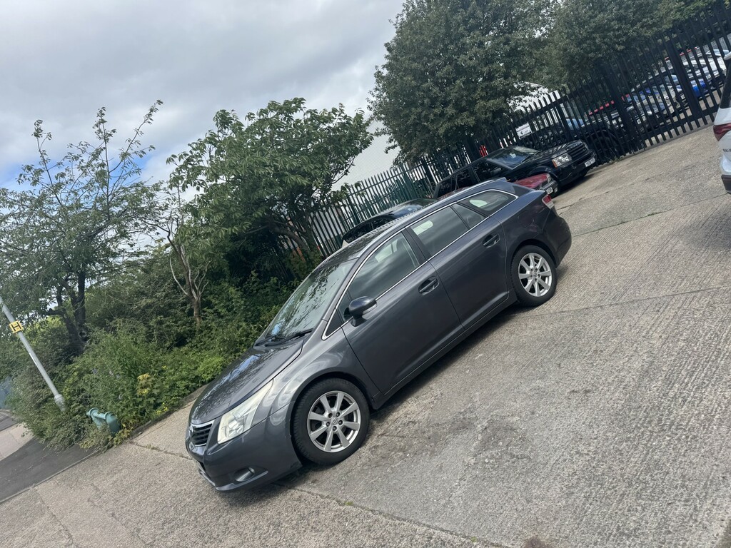 Toyota Avensis T Spirit Blue #9
