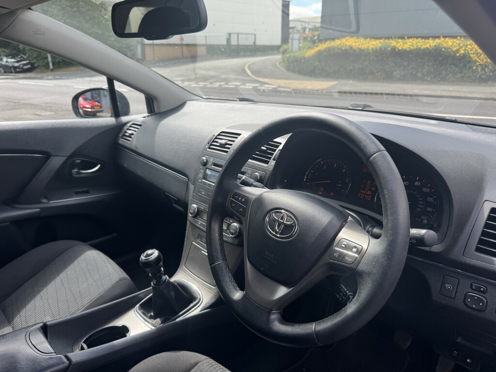 Toyota Avensis T Spirit Blue #17