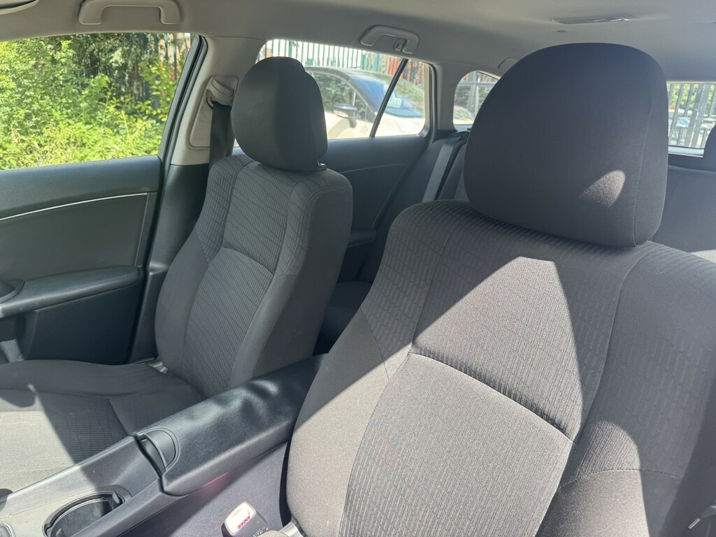 Toyota Avensis T Spirit Blue #27