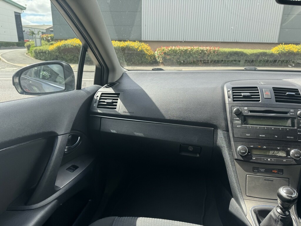 Toyota Avensis T Spirit Blue #21
