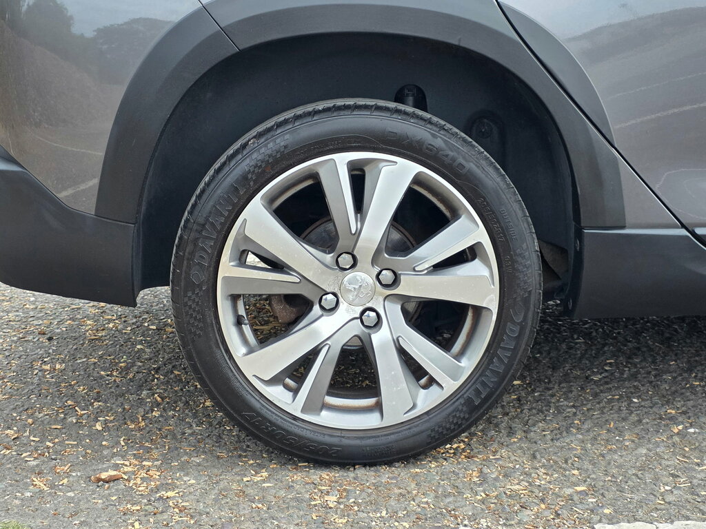 Peugeot 2008 1.2 Puretech Allure  #40