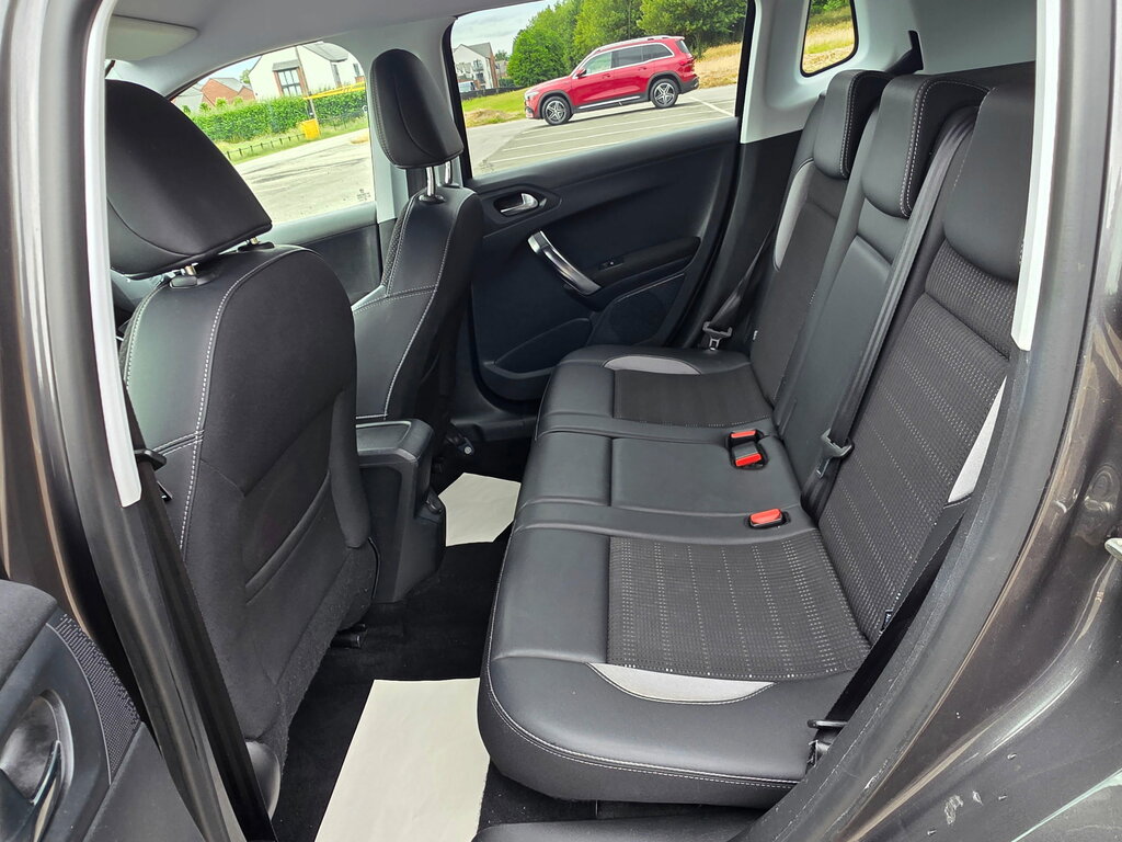 Peugeot 2008 1.2 Puretech Allure  #13