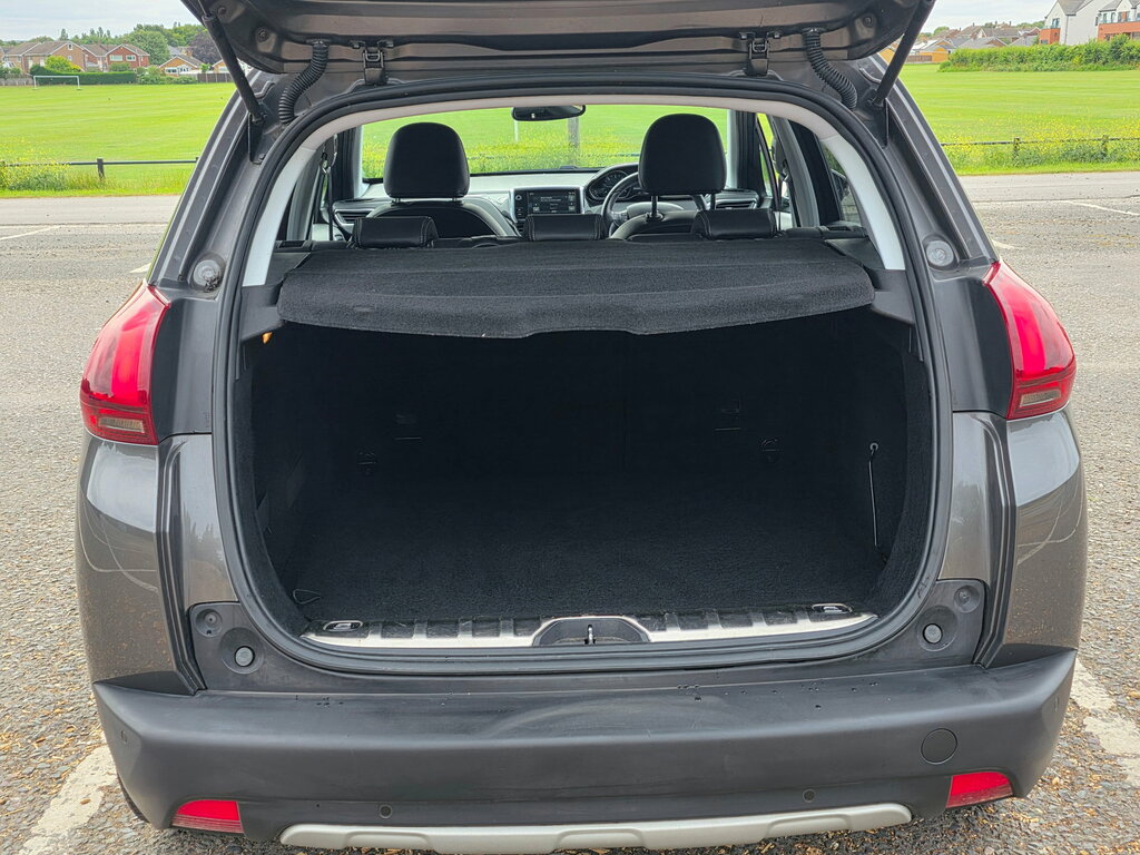 Peugeot 2008 1.2 Puretech Allure  #38
