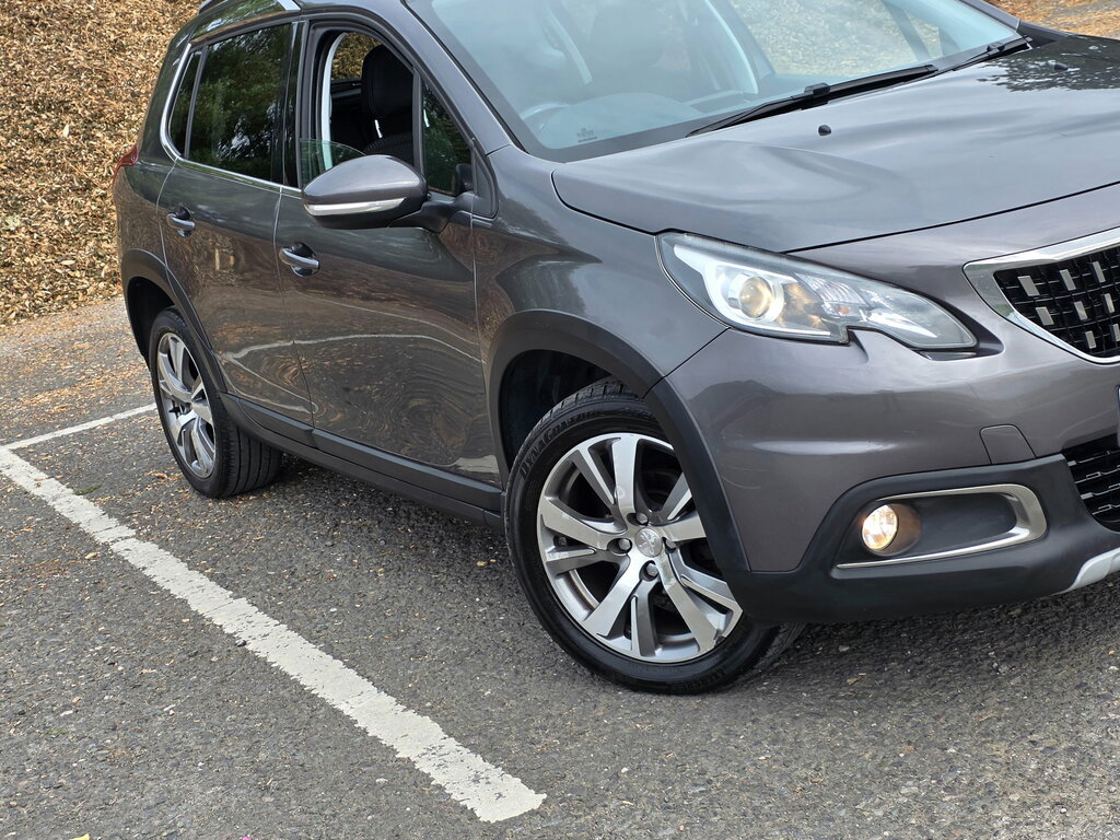 Peugeot 2008 1.2 Puretech Allure  #44