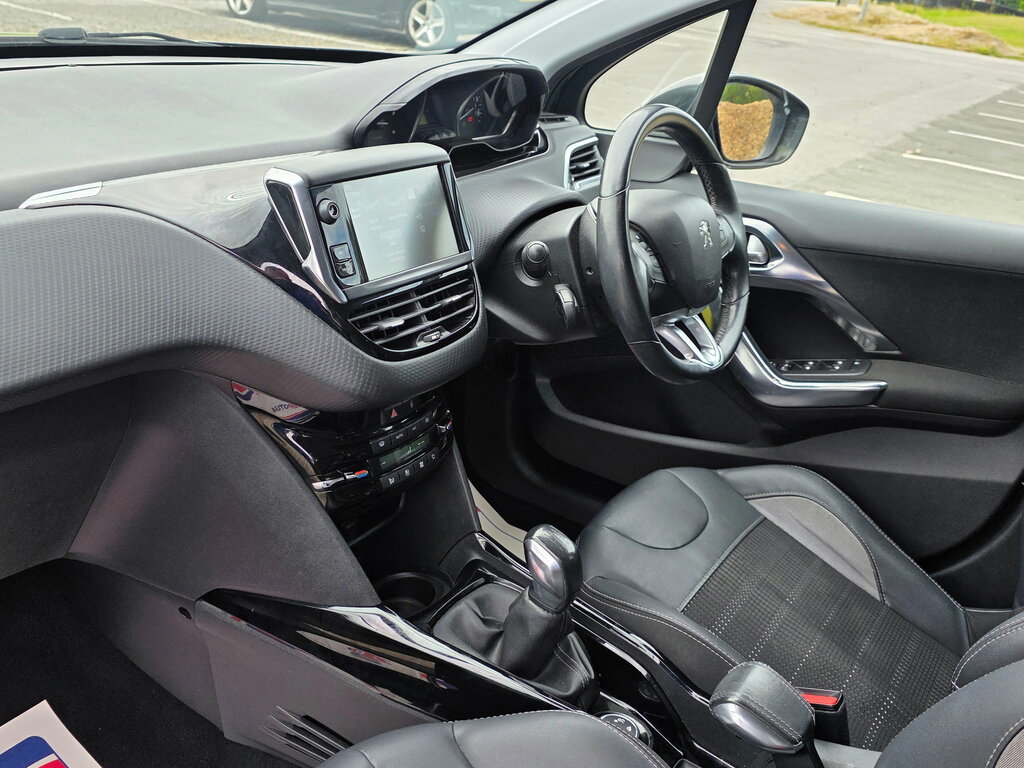Peugeot 2008 1.2 Puretech Allure  #11