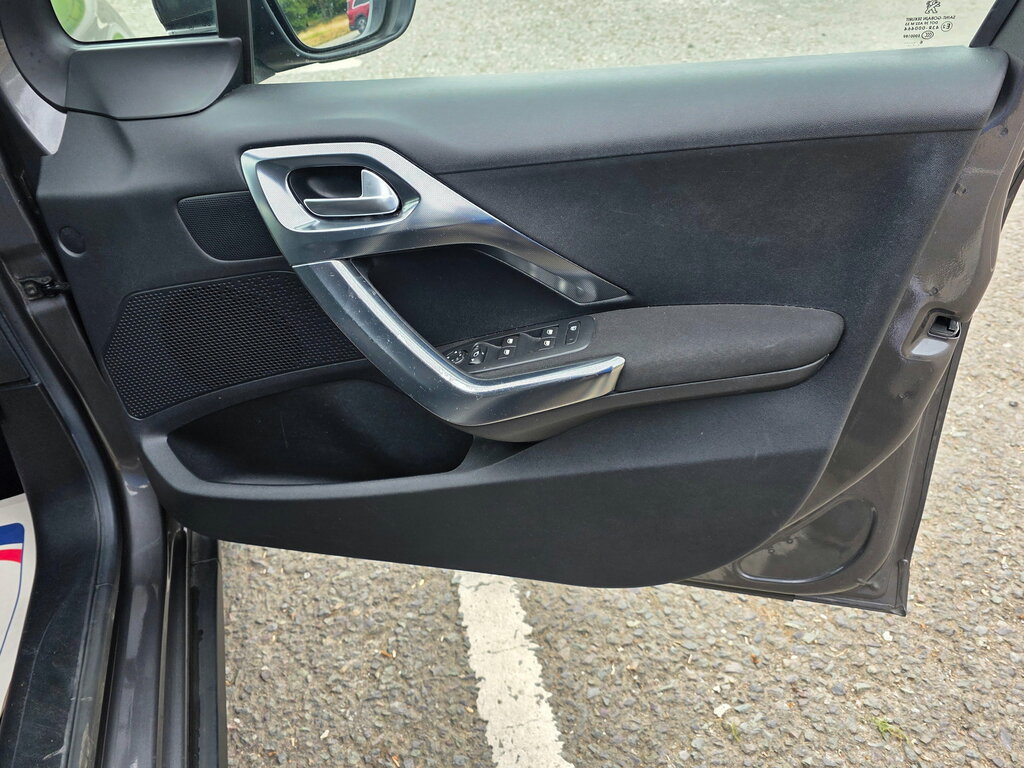 Peugeot 2008 1.2 Puretech Allure  #20