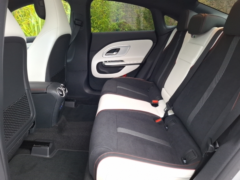 Mercedes-Benz CLA Class Cla 200 Amg Line Executive Grey #4
