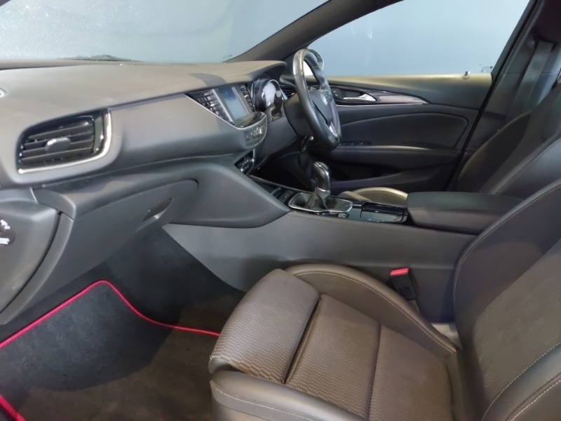 Vauxhall Insignia 1.6 Turbo D 136 Sri Vx-line Nav Red #3