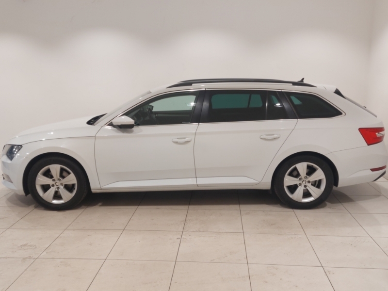 Skoda Superb 1.6 Tdi Cr Se Business White #4
