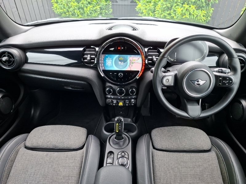 Mini Hatch 135Kw Cooper S Level 2 33Kwh NK23MPF Black #4