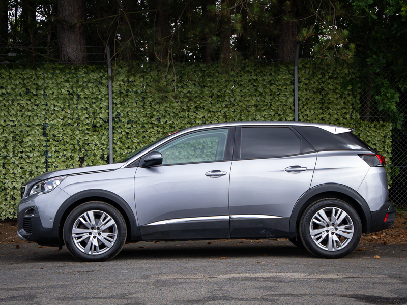 Peugeot 3008 1.2 Puretech Allure KS67OKJ Grey #4
