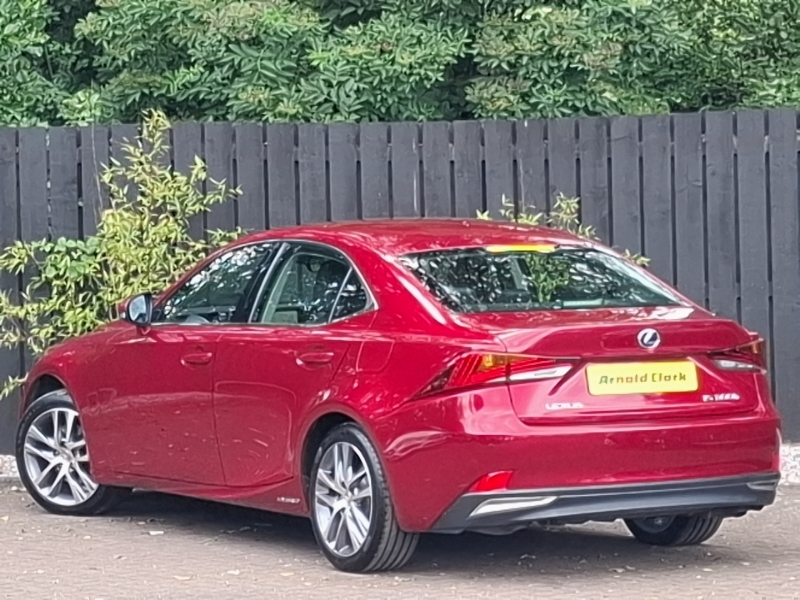 Lexus IS 300H Cvt Red #2