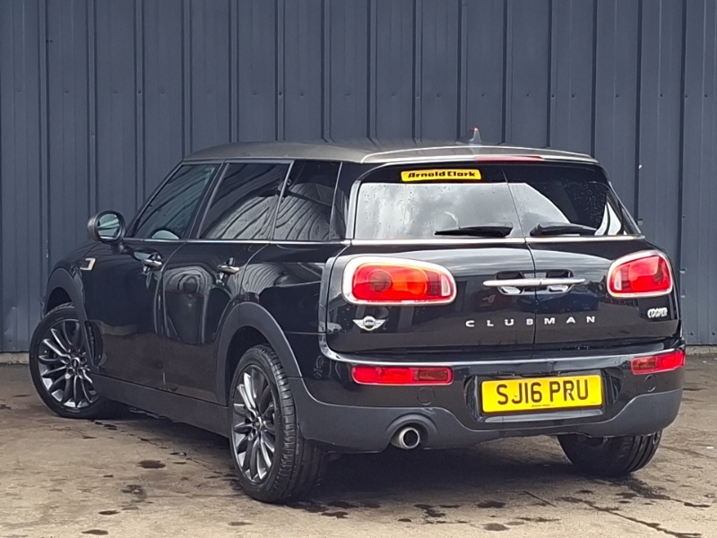Mini Clubman 1.5 Cooper 6Dr Black #2