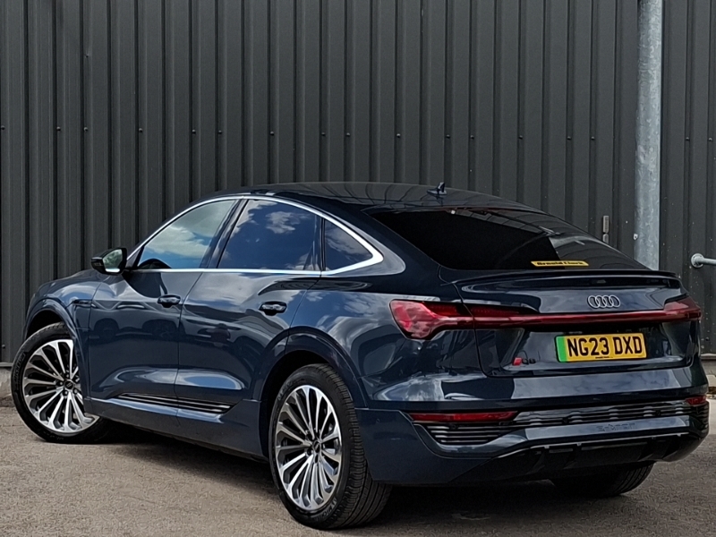 Audi Q8 e tron 300Kw 55 Quattro 114Kwh S Line Blue #2