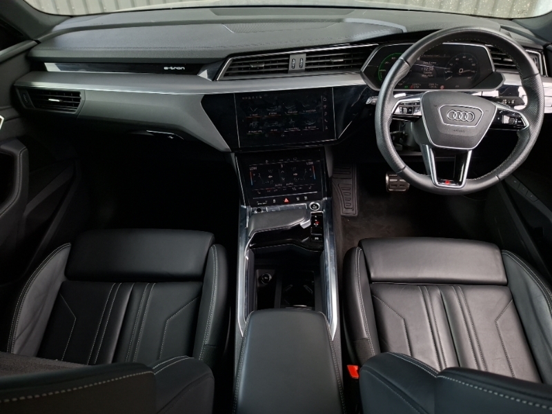 Audi Q8 e tron 300Kw 55 Quattro 114Kwh S Line Blue #3