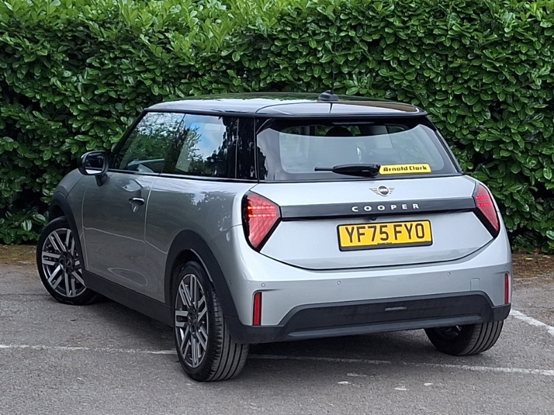 Mini Hatch 1.5 C Classic YF75FYO Silver #2
