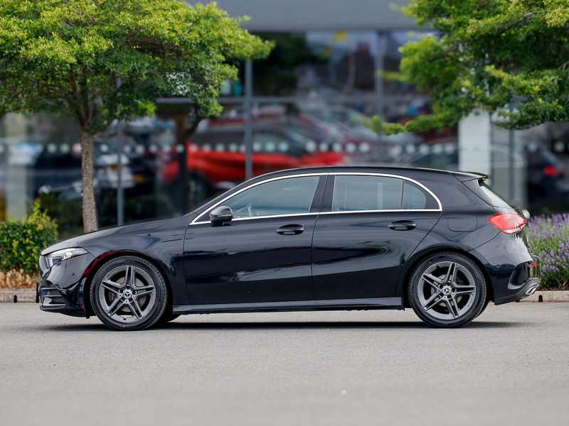 Mercedes-Benz A Class A180d Amg Line Executive DF19VTC Black #4
