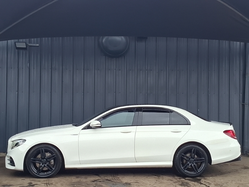Mercedes-Benz E Class E220d Amg Line 9G-tronic KP67DGO White #4