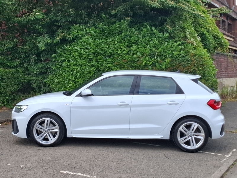 Audi A1 30 Tfsi S Line KM19BRX White #4