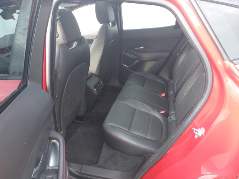Jaguar E-Pace 2.0D 180 First Edition SC67ZPM Red #6