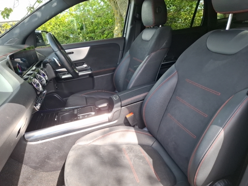 Mercedes-Benz EQA Eqa 300 4Matic 168Kw Amg Line 66.5Kwh Black #4