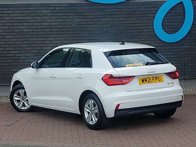 Audi A1 25 Tfsi Technik White #2