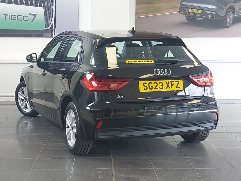 Audi A1 30 Tfsi 110 Technik SG23XFZ Black #2