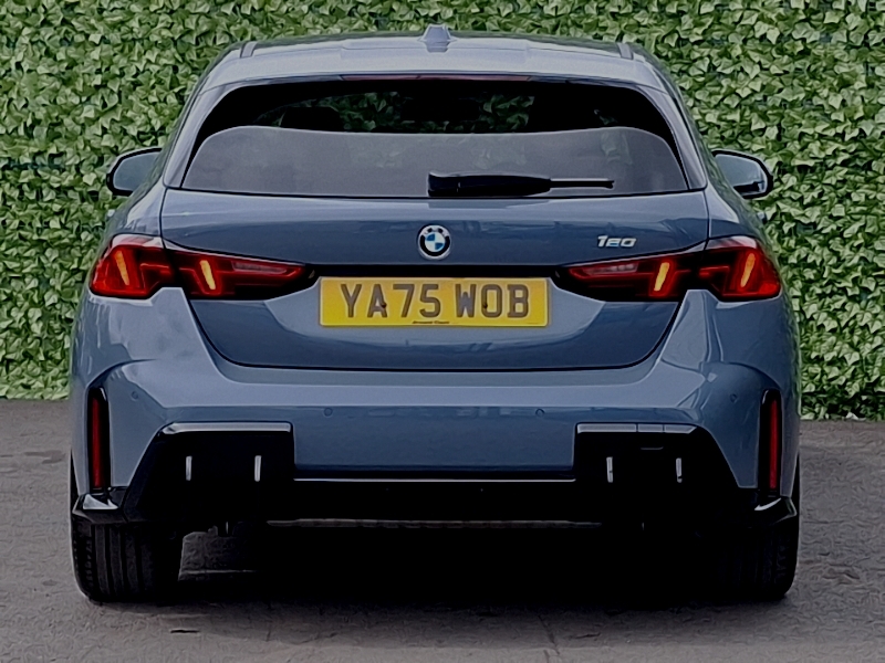 BMW 1 Series 123 Xdrive M Sport Black #15
