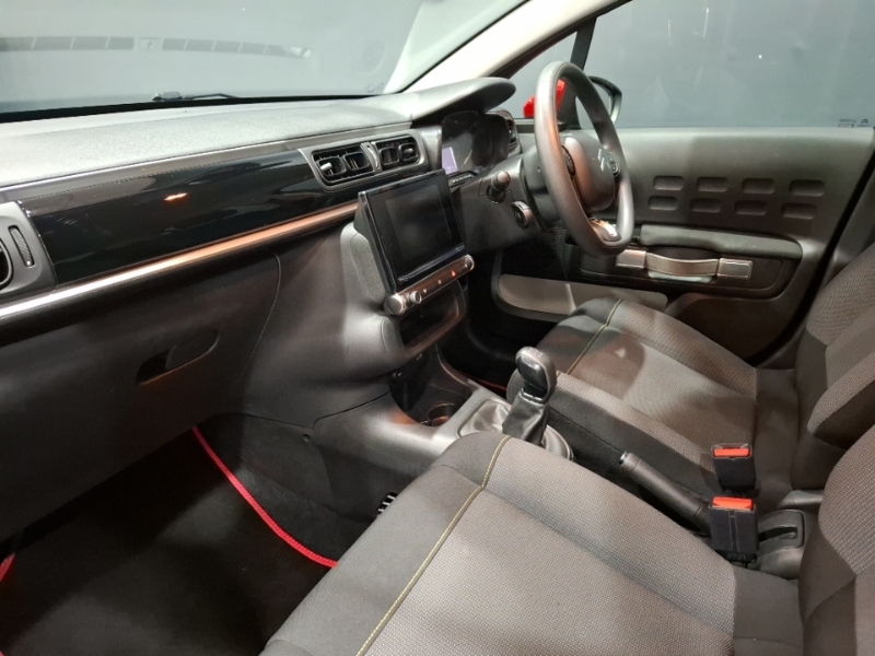 Citroen C3 1.2 Puretech Shine Black #5