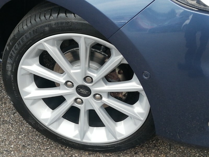 Ford Fiesta Fiesta St-2 T Red #9
