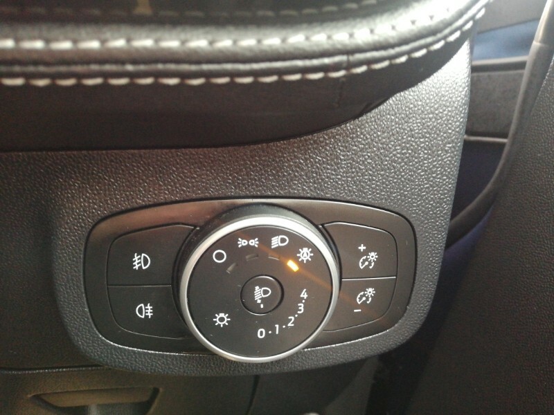 Ford Fiesta Fiesta St-2 T Red #12
