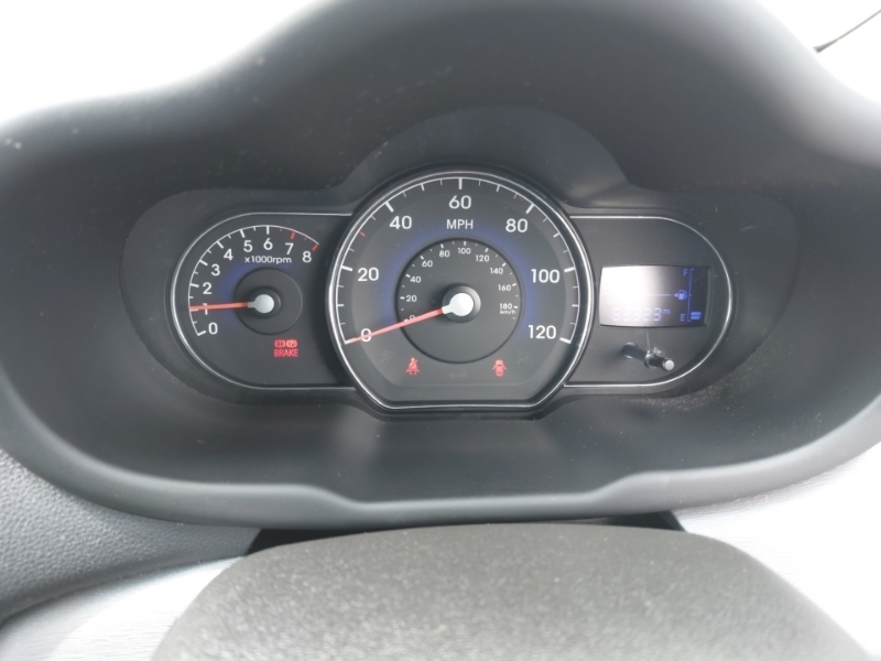 Hyundai I10 1.2 Classic Euro 5 Silver #17