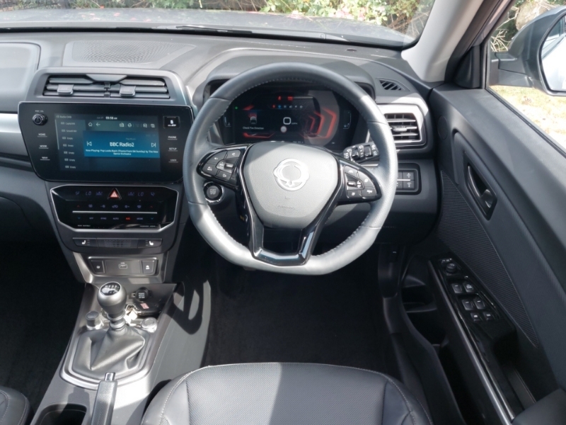 SsangYong Tivoli 1.5 K40 White #8