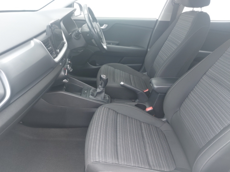 Kia Stonic 1.0T Gdi 99 2 White #5