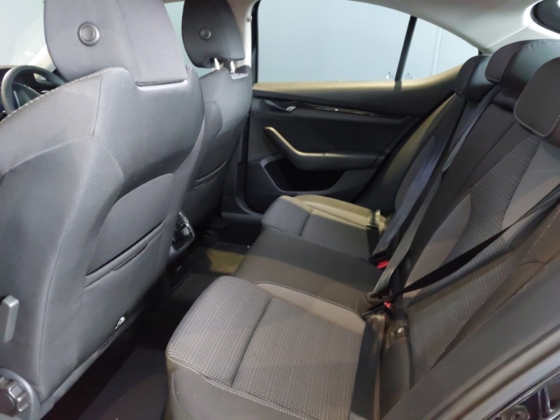 Skoda Octavia 2.0 Tdi Se Technology Black #6