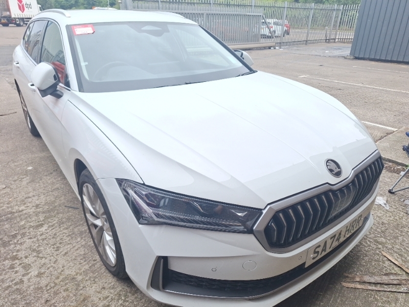 Skoda Superb 1.5 Tsi E-tec Se L Dsg White