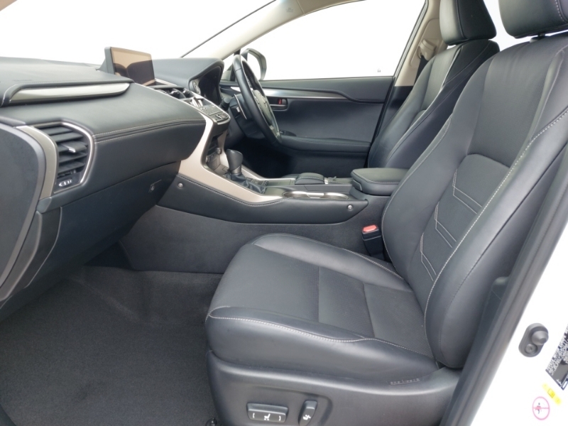 Lexus NX 300H 2.5 Luxury Cvt Premium Nav White #5