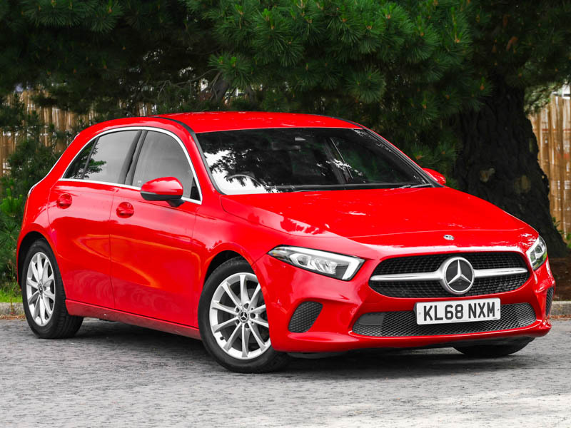 Mercedes-Benz A Class 1.5 A180d Se Executive 7G-dct Euro 6 Ss Black #1