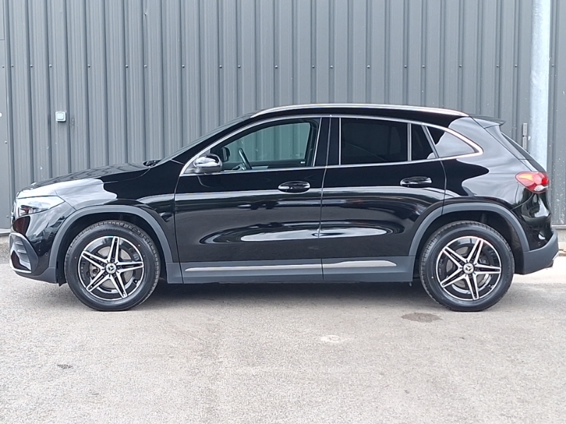 Mercedes-Benz EQA Eqa 350 4Matic 215Kw Amg Line 66.5Kwh Black #4