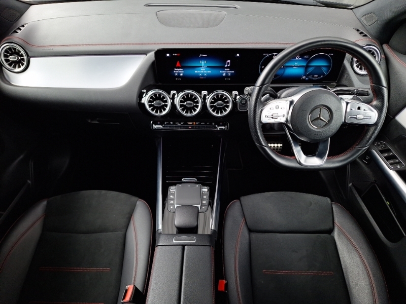 Mercedes-Benz EQA Eqa 350 4Matic 215Kw Amg Line 66.5Kwh Black #3