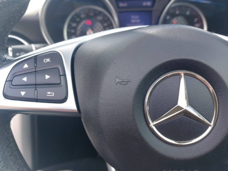 Mercedes-Benz SLC Sport Black #12