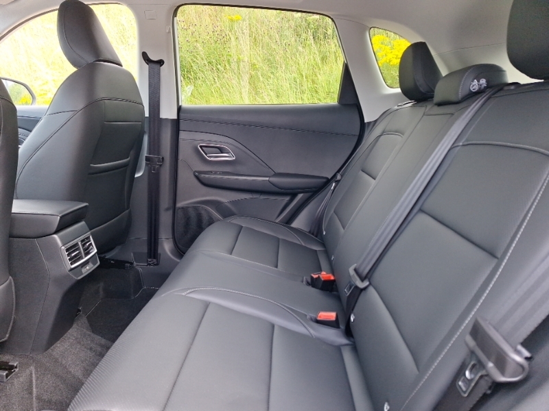 MG ZS 1.5 Hybrid Trophy White #6